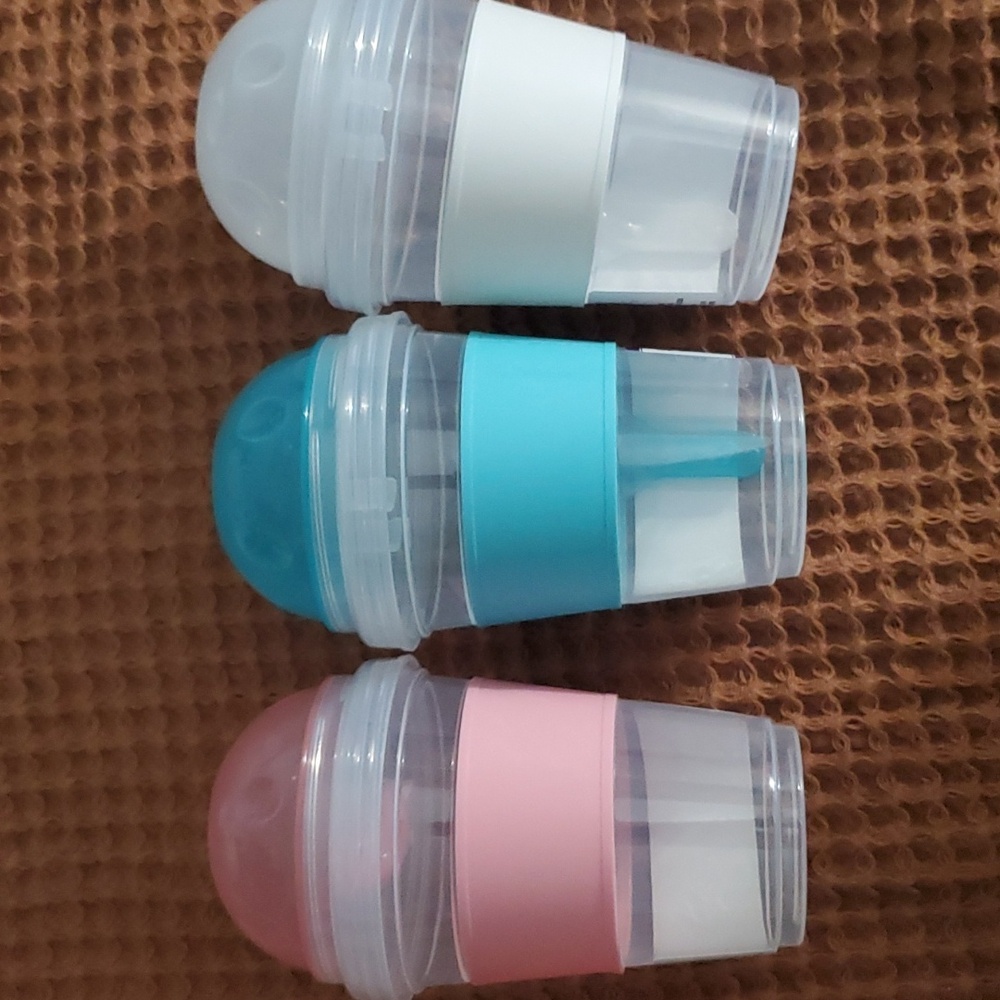 Set of 3 Reusable Fruit Yogurt Parfait Snack Cup 16.2 oz with Spoons In Lid